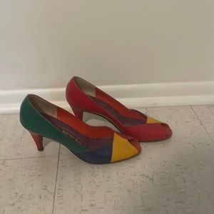 Bruno magli made in Italy vintage color lock heels